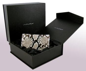 implora gift box2